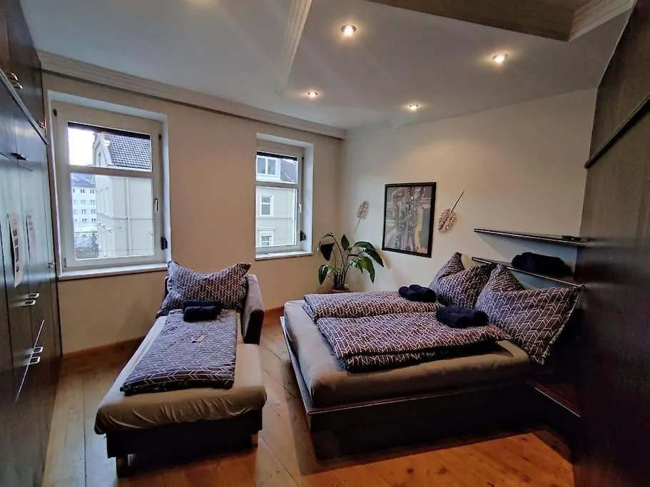Cosy Room In Tyrolean Flat Innsbruck Ausztria